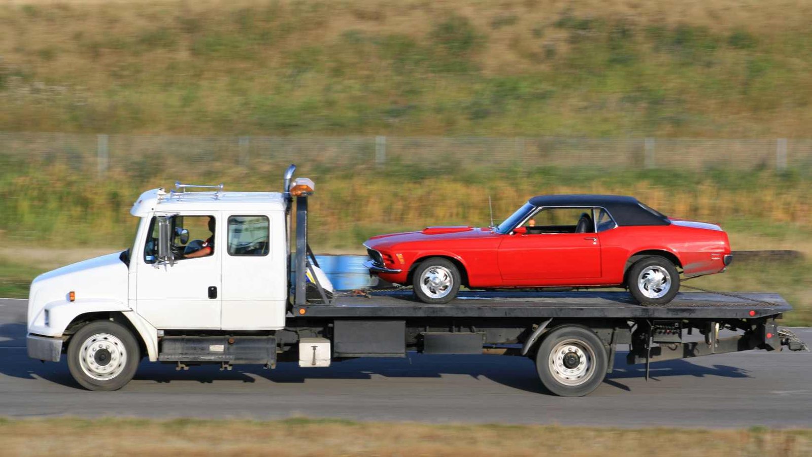 Flatbed-tow-truck-2